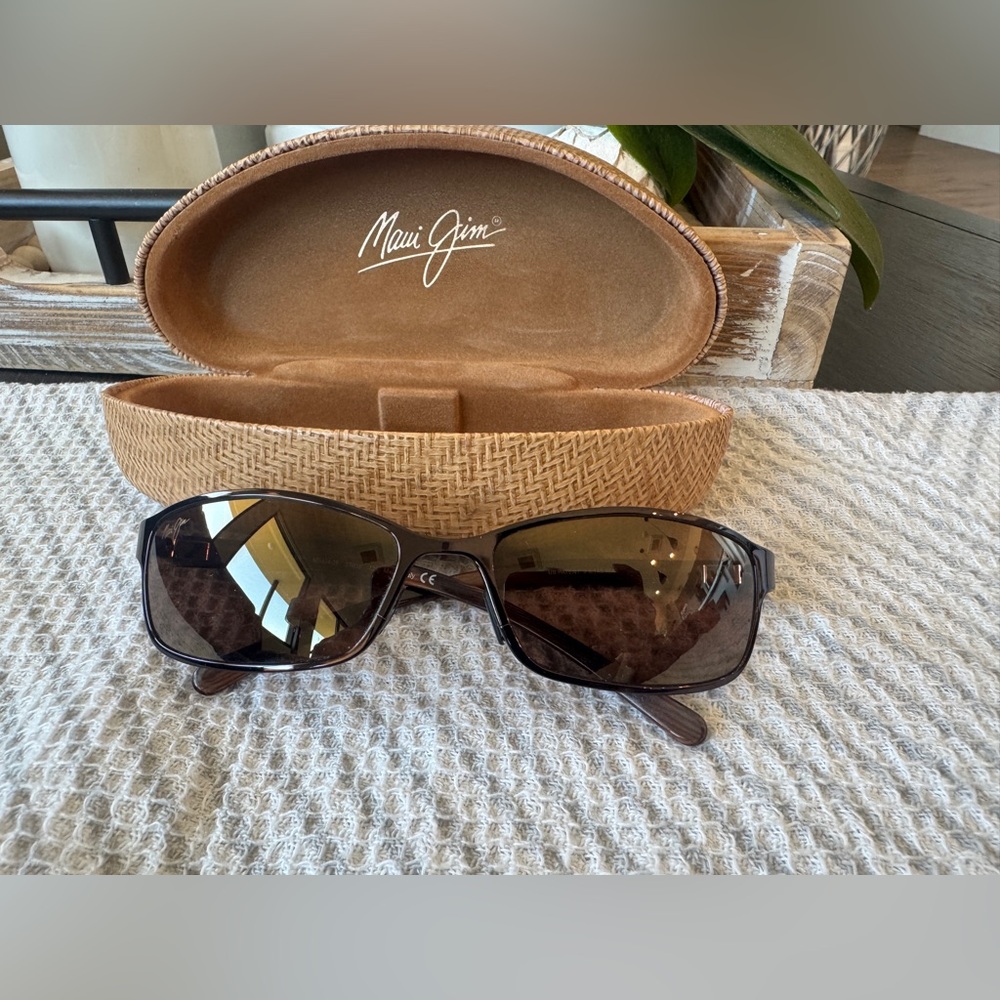 Vintage Maui Jim Shoreline Sunglasses with Case
